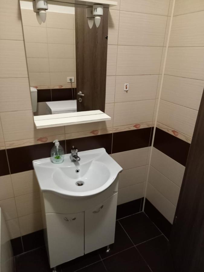 Apartament 2 Camere Chiajna Екстер'єр фото