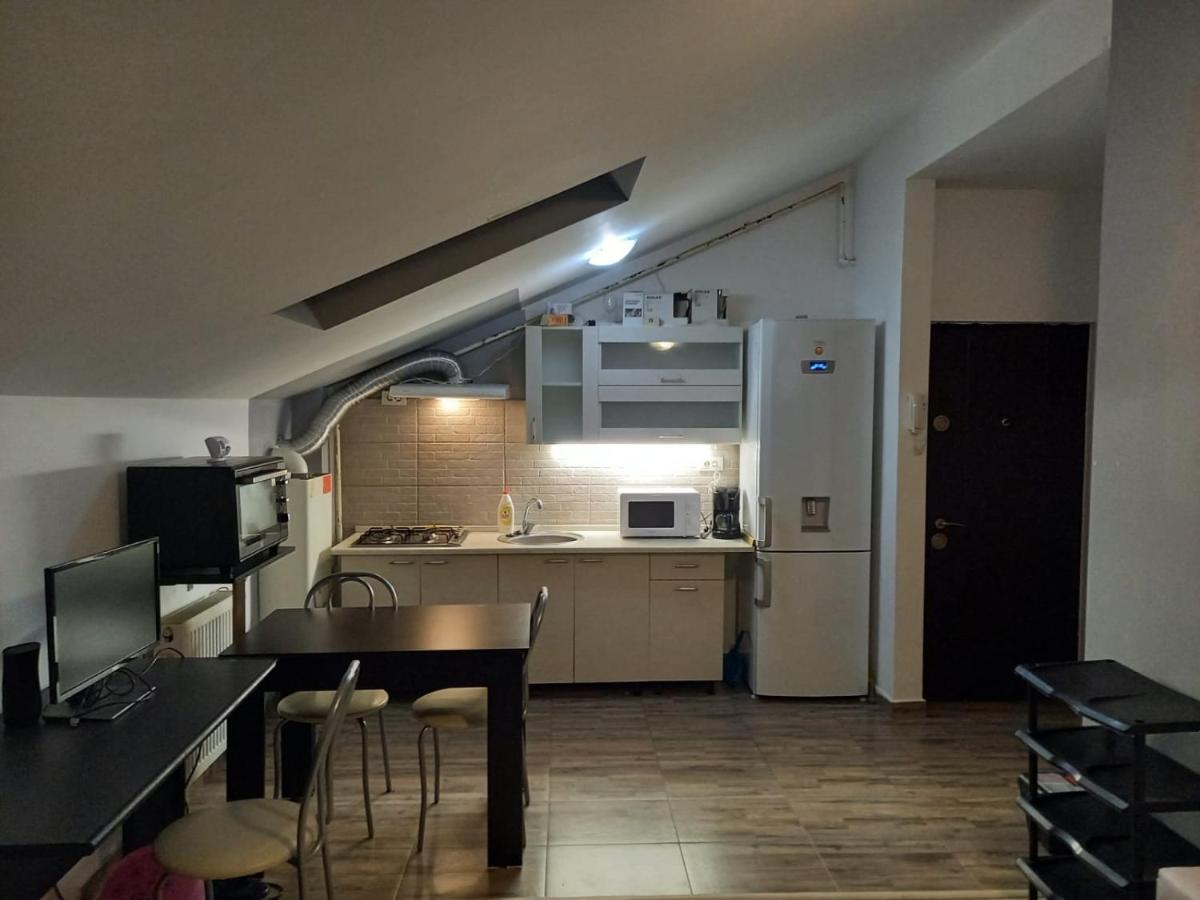 Apartament 2 Camere Chiajna Екстер'єр фото