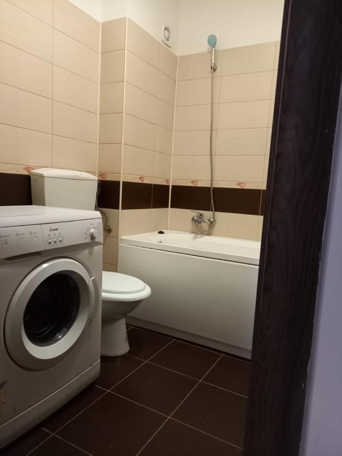 Apartament 2 Camere Chiajna Екстер'єр фото