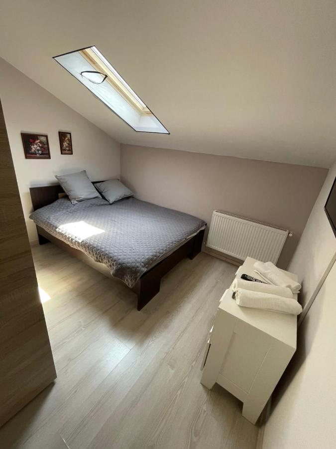 Apartament 2 Camere Chiajna Екстер'єр фото